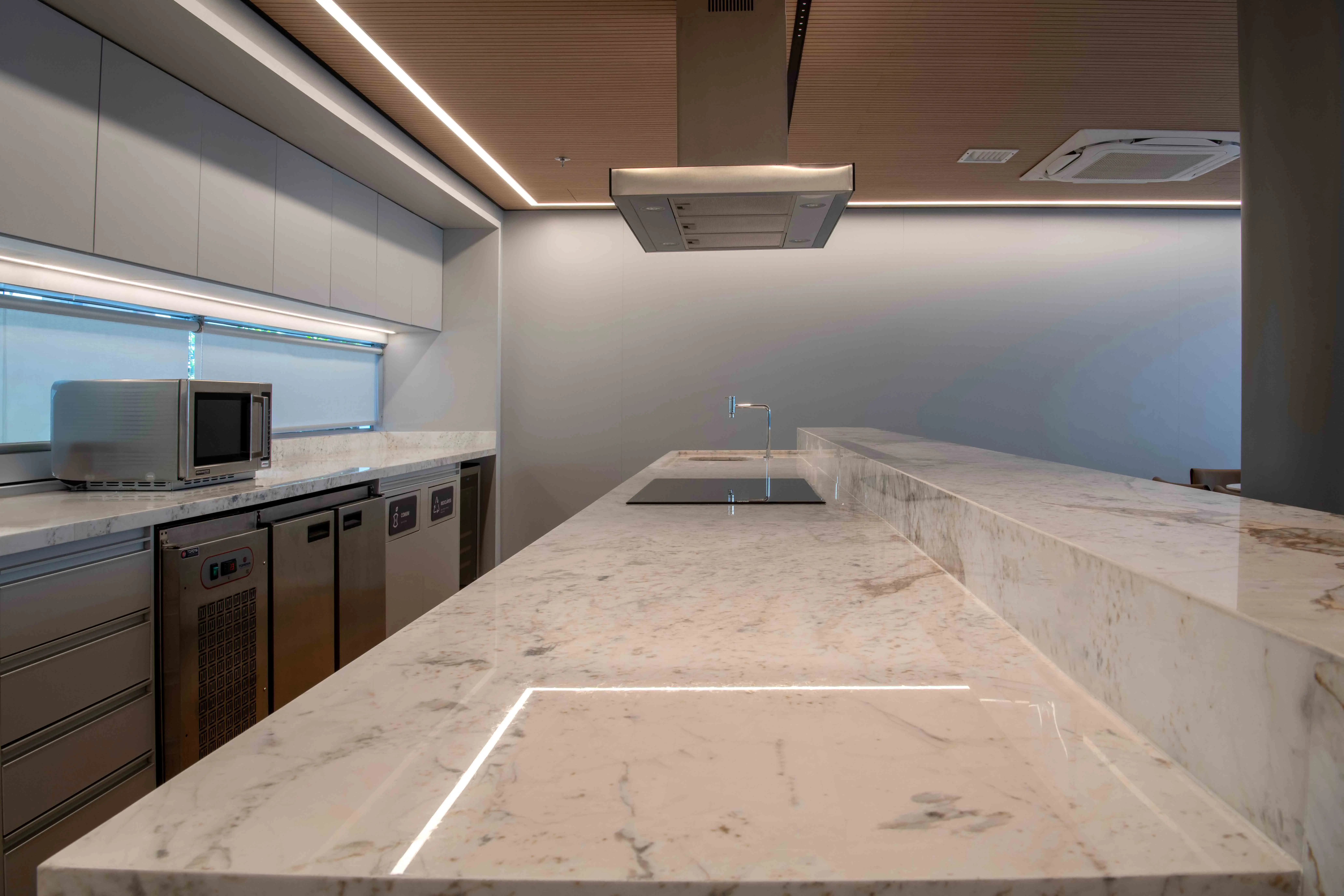 athie-wohnrath-perkinswill-c6-nine-di-marmore6-dsc-2385----mesa-gourmet-athie-wohnrath-perkinswill-di-marmore-copiar