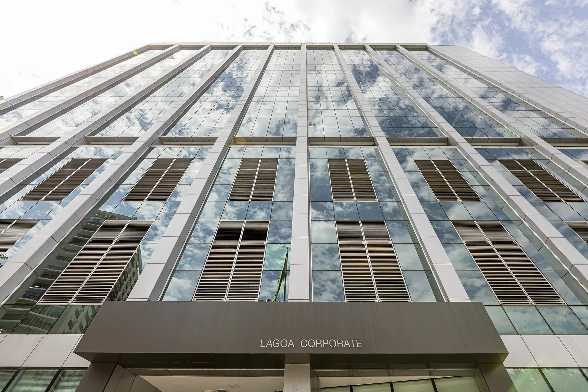 athie-wohnrath-credit-suisse--ed-lagoa-corporate-di-marmore-copiar