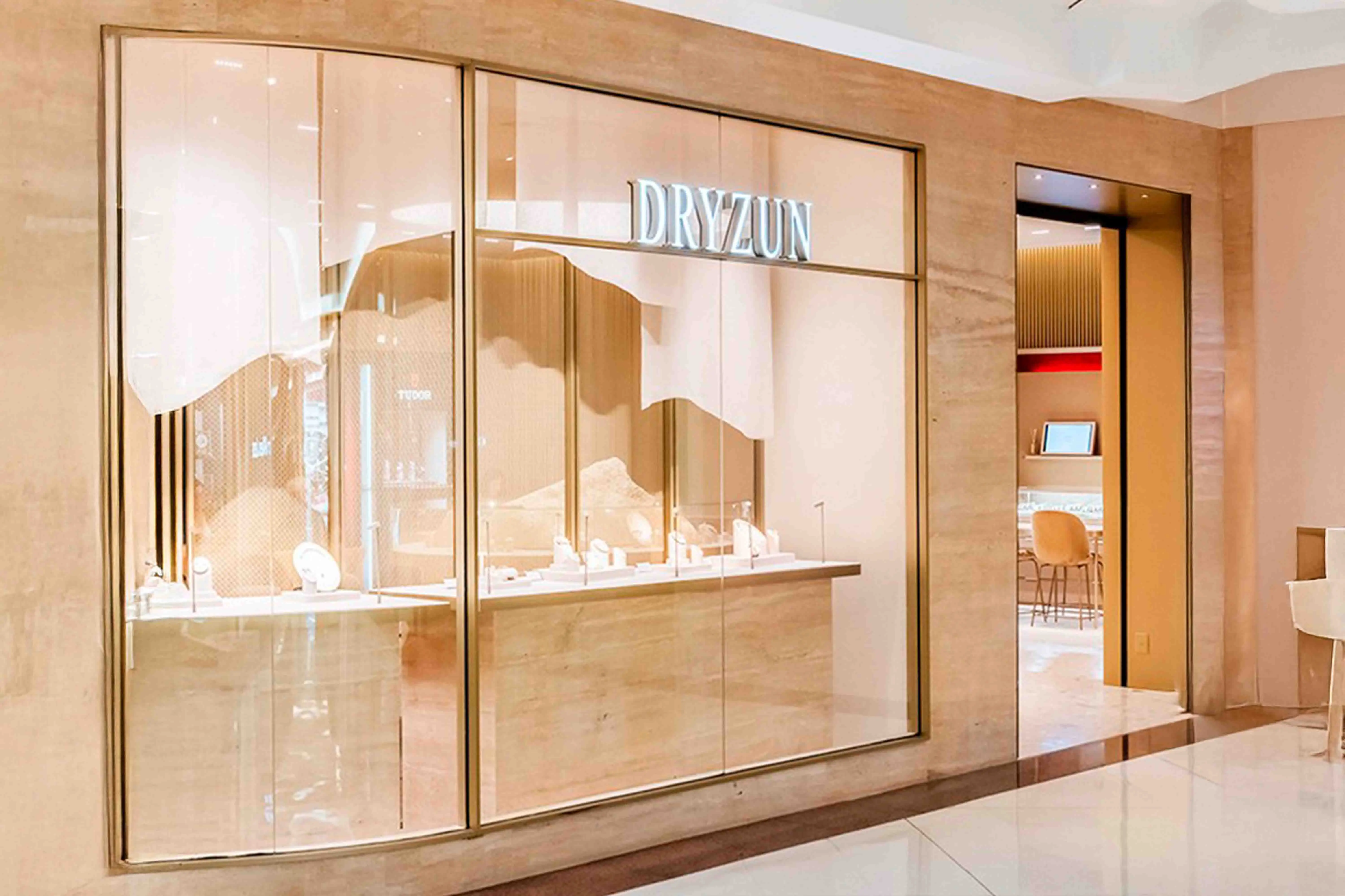 melina-romana-interiores-saeng-eng-dryzun-0-di-marmore-copiar