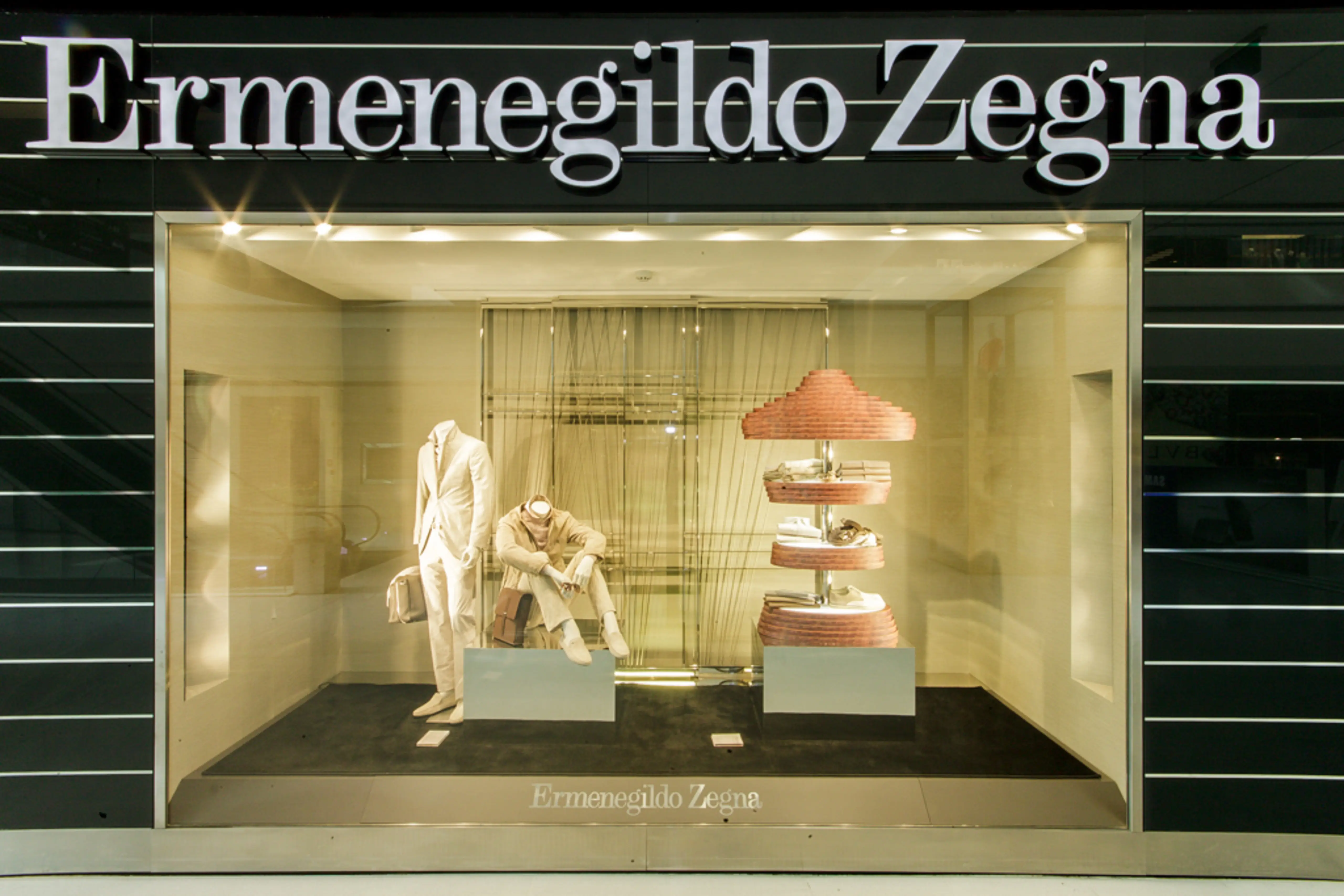 saeng-eng-ermenegildo-zegna-1-fachada-parede-granito-preto-absoluto-di-marmore-copiar