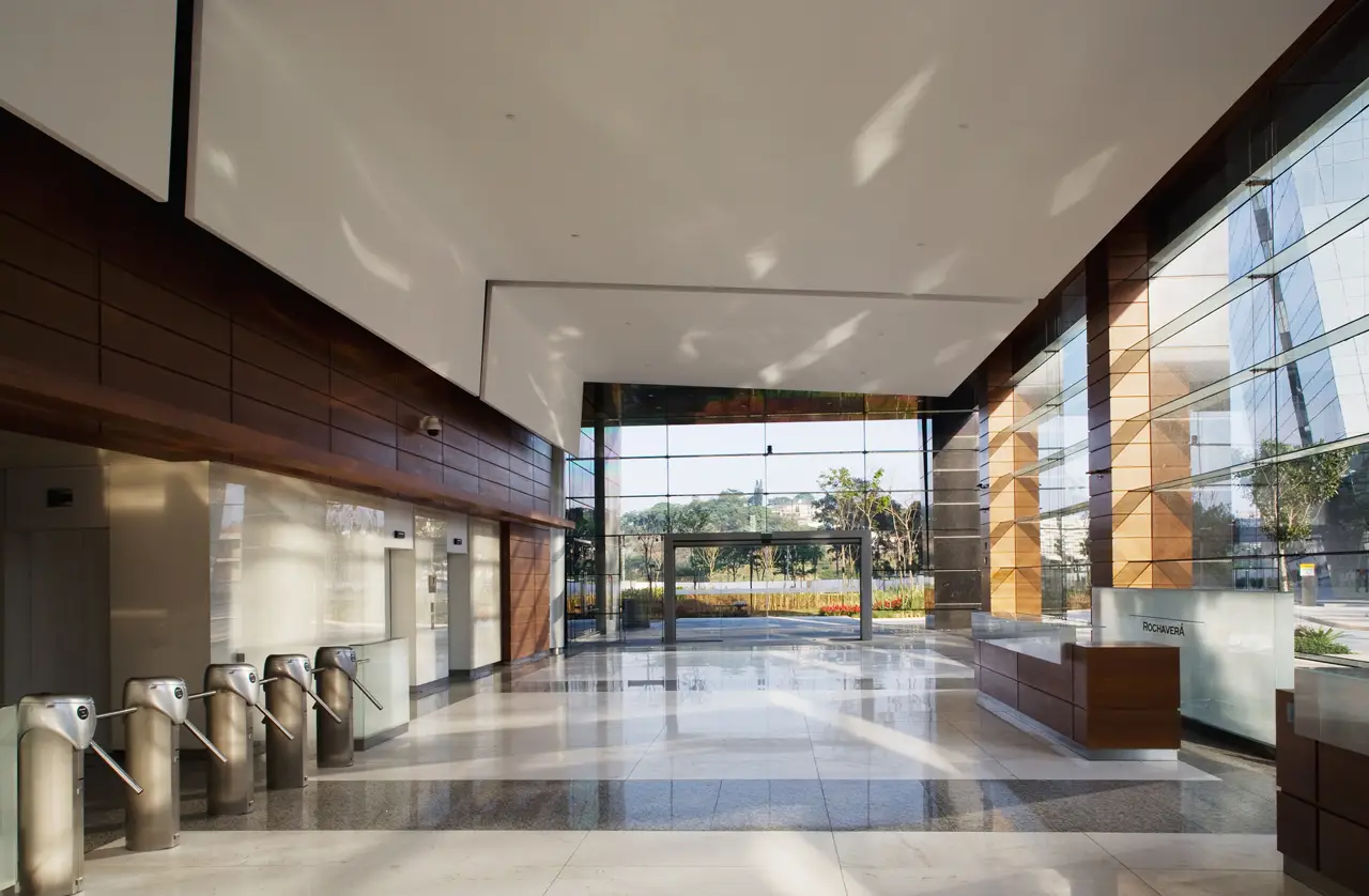 cbre-5-rochavera-corporate-towers-di-marmore-copiar