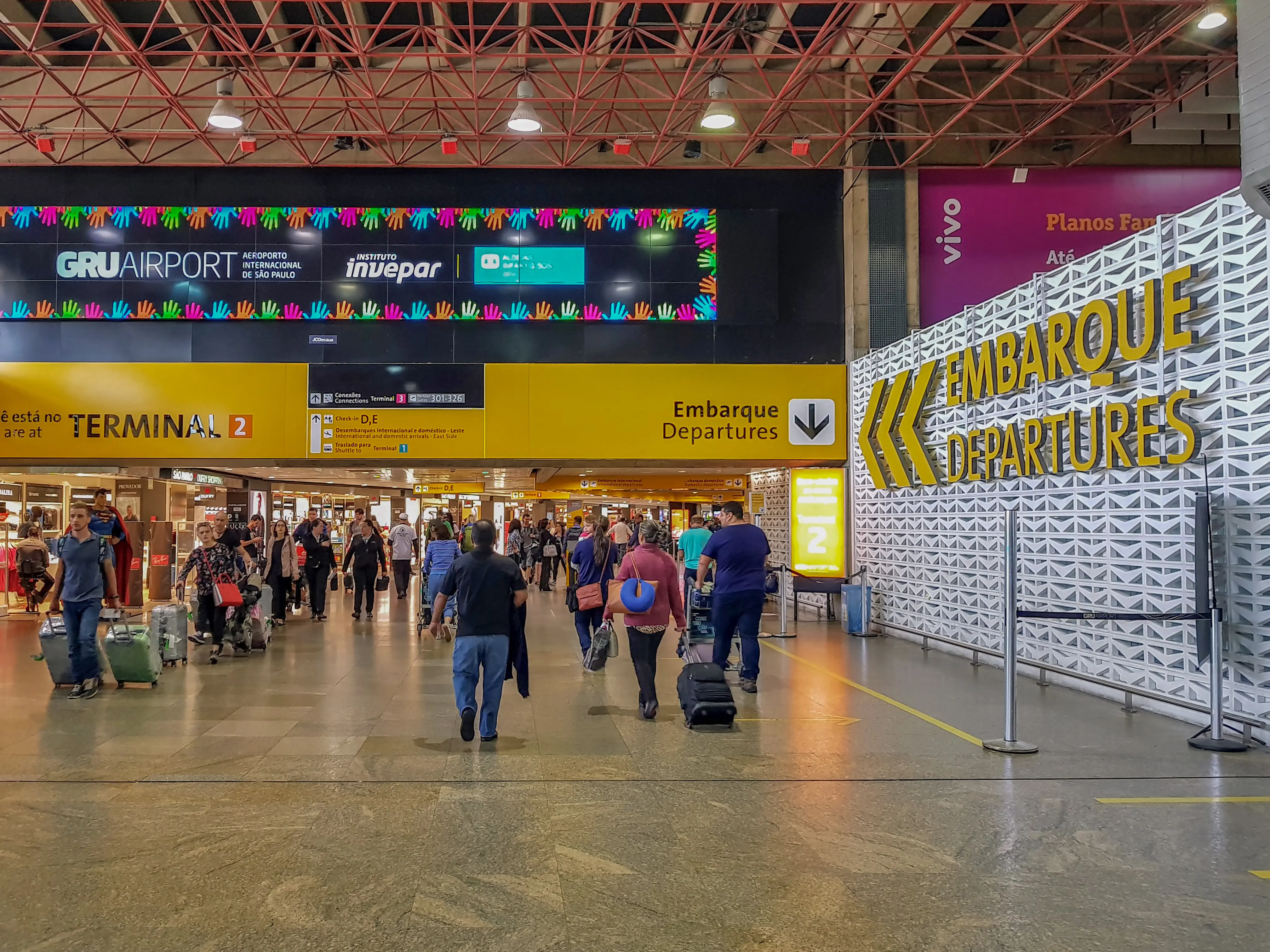gru-aeroporto-guarulhos-piso-granito-di-marmore-1-copiar - Copia