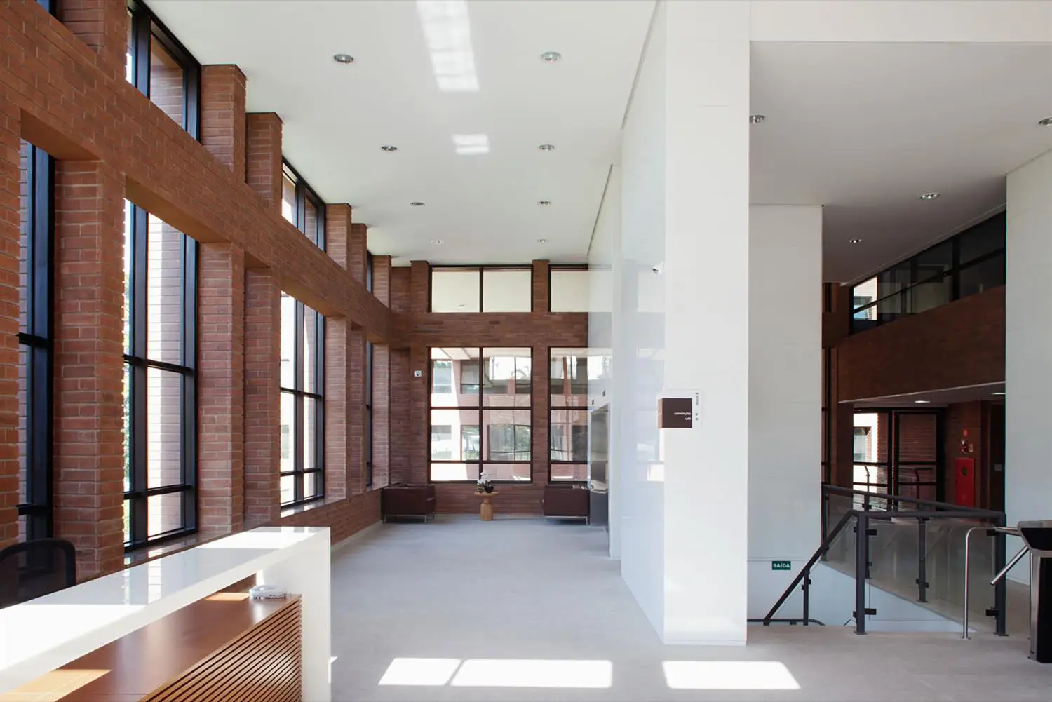 tpa-prime-office-park-5-piso-basalto-balcao-marmoglass-white-di-marmore-copiar