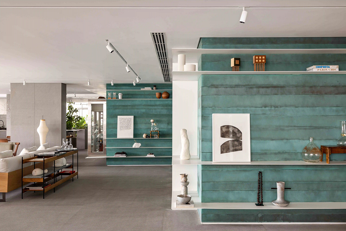 fgmf-arquitetura-rmr-engenharia-vilaboim-piso--basalto-basaltite-cinza-serrado-di-marmore-(4)-copiar