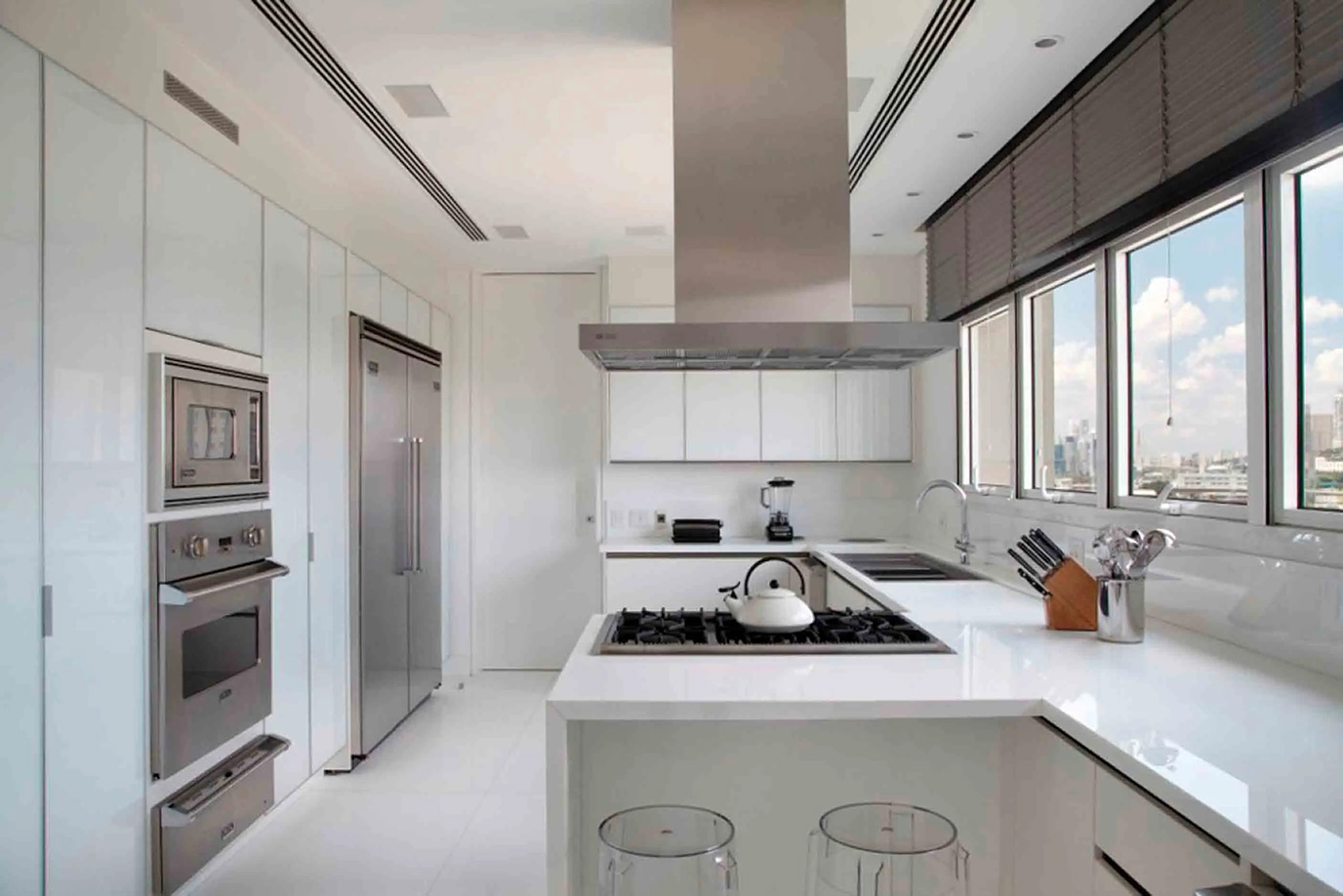 a1-arquitetura-cozinha-piso-tampo-pia-marmoglass-nano-white-di-mamorer