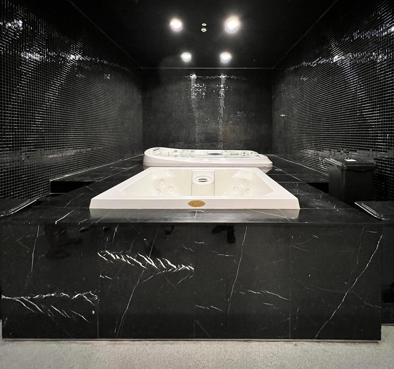 corinthians-arena-anibal-coutinho-novonor-wc-revestimento-banheira-marmore-nero-marquina-di-marmorer