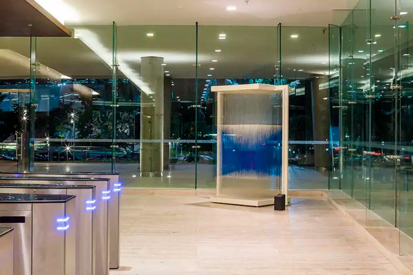 athie-wohnrath-itau-bba-22-piso-travertino-romano-di-marmorer