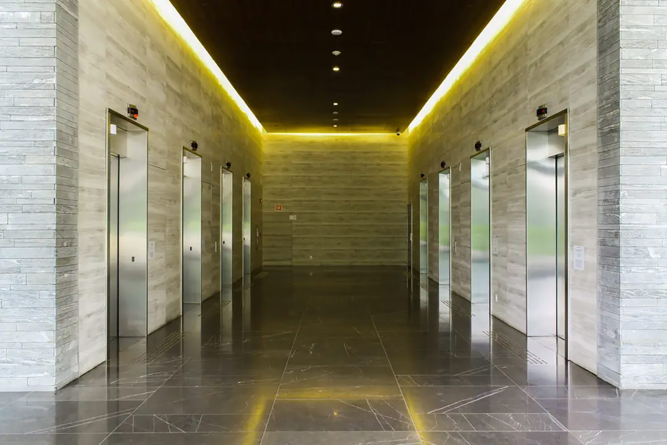 sao-paulo-corporate-towers-camargo-correa-17-piso-marmore-bronnze-armani-parede-wood-stone-hone-limestone-moca-crema-di-marmore