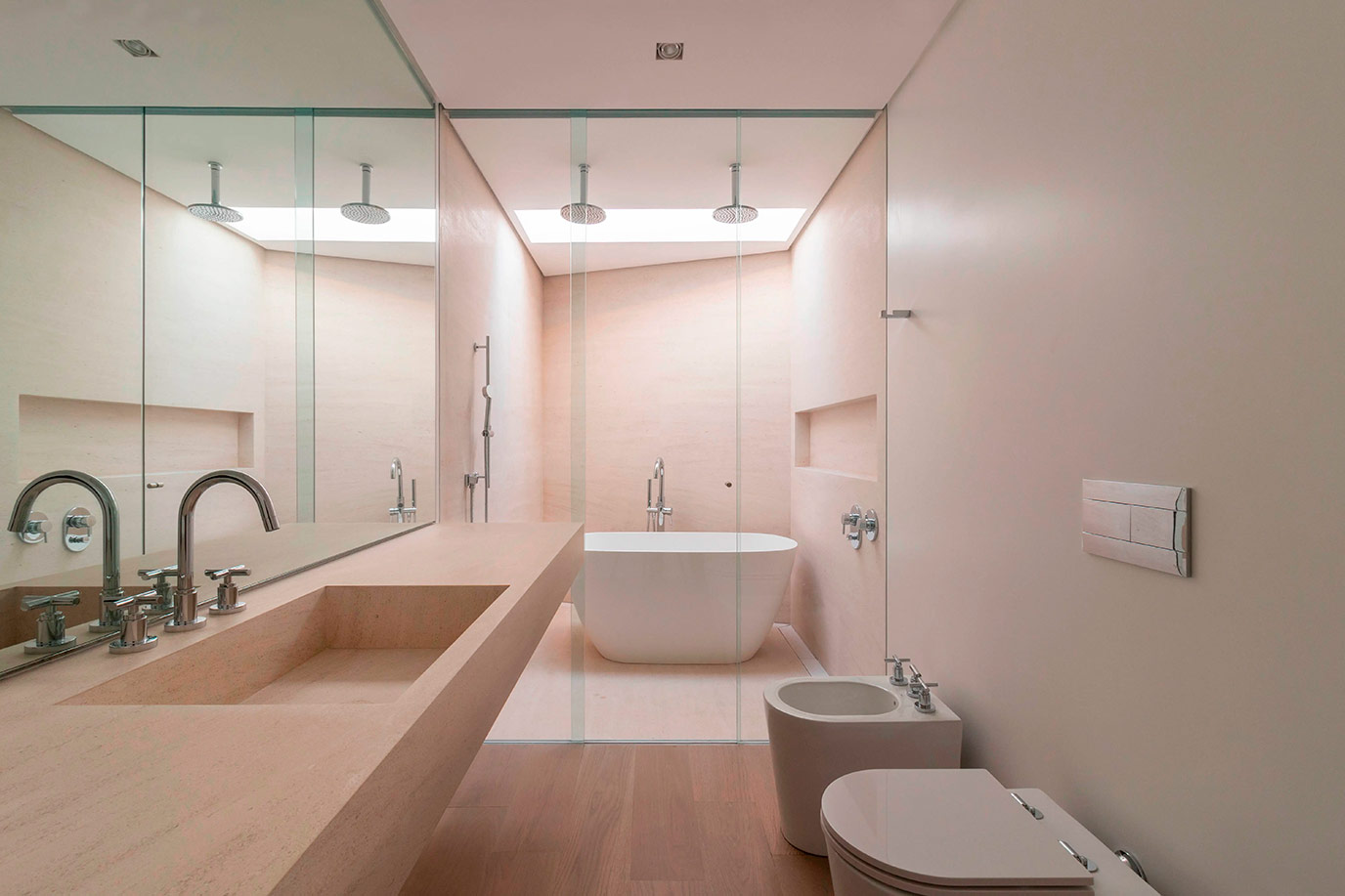 jacobsen-arquitetura-schwarts-engenharia-rua-espanha-banho-parede-nicho-limestoone-moont-dore-levigado-di-marmore