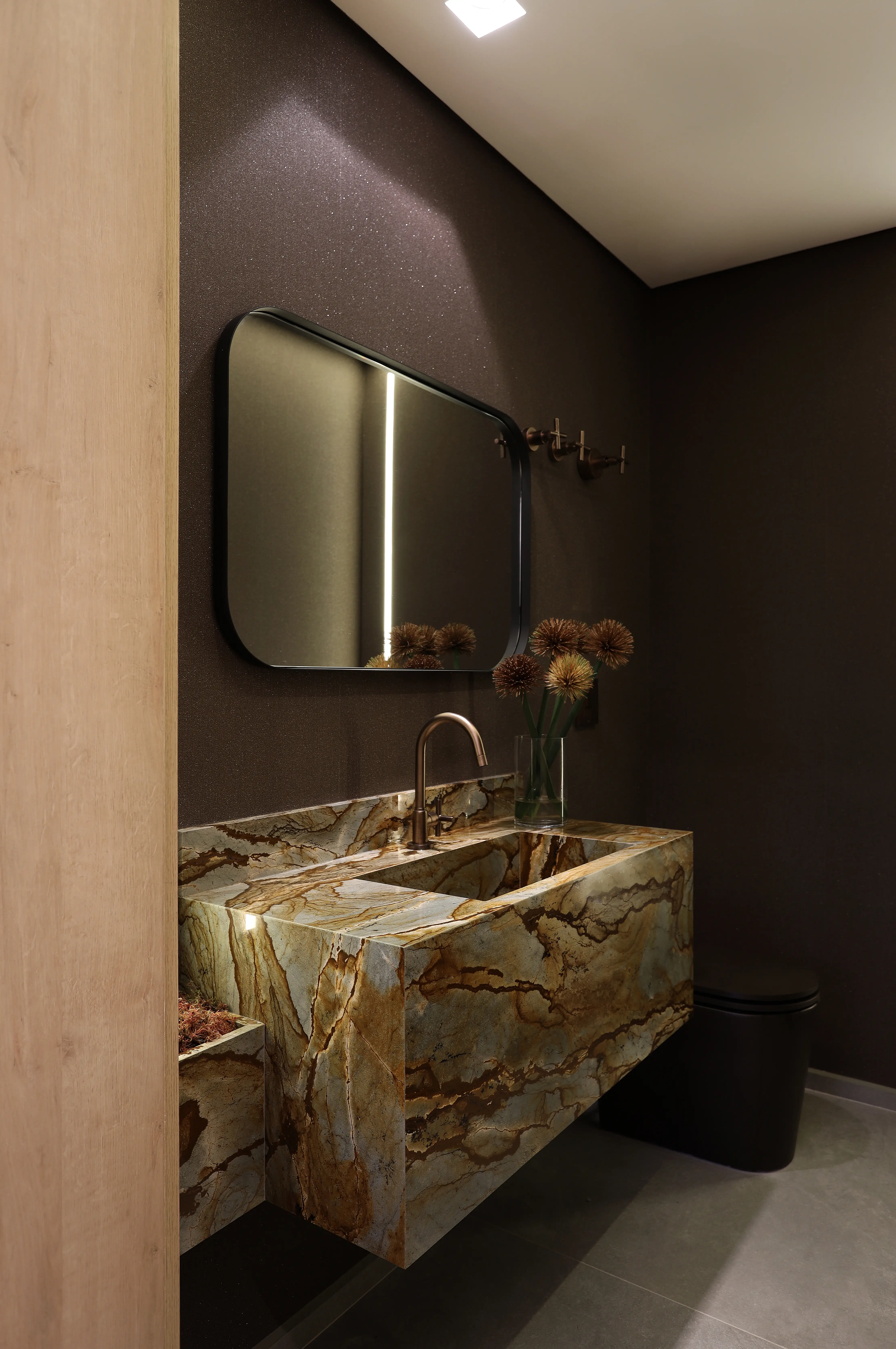strix-engenharia-mario-celso-bernandes-lavabo-cuba-moldada-quartzito-blue-roma
