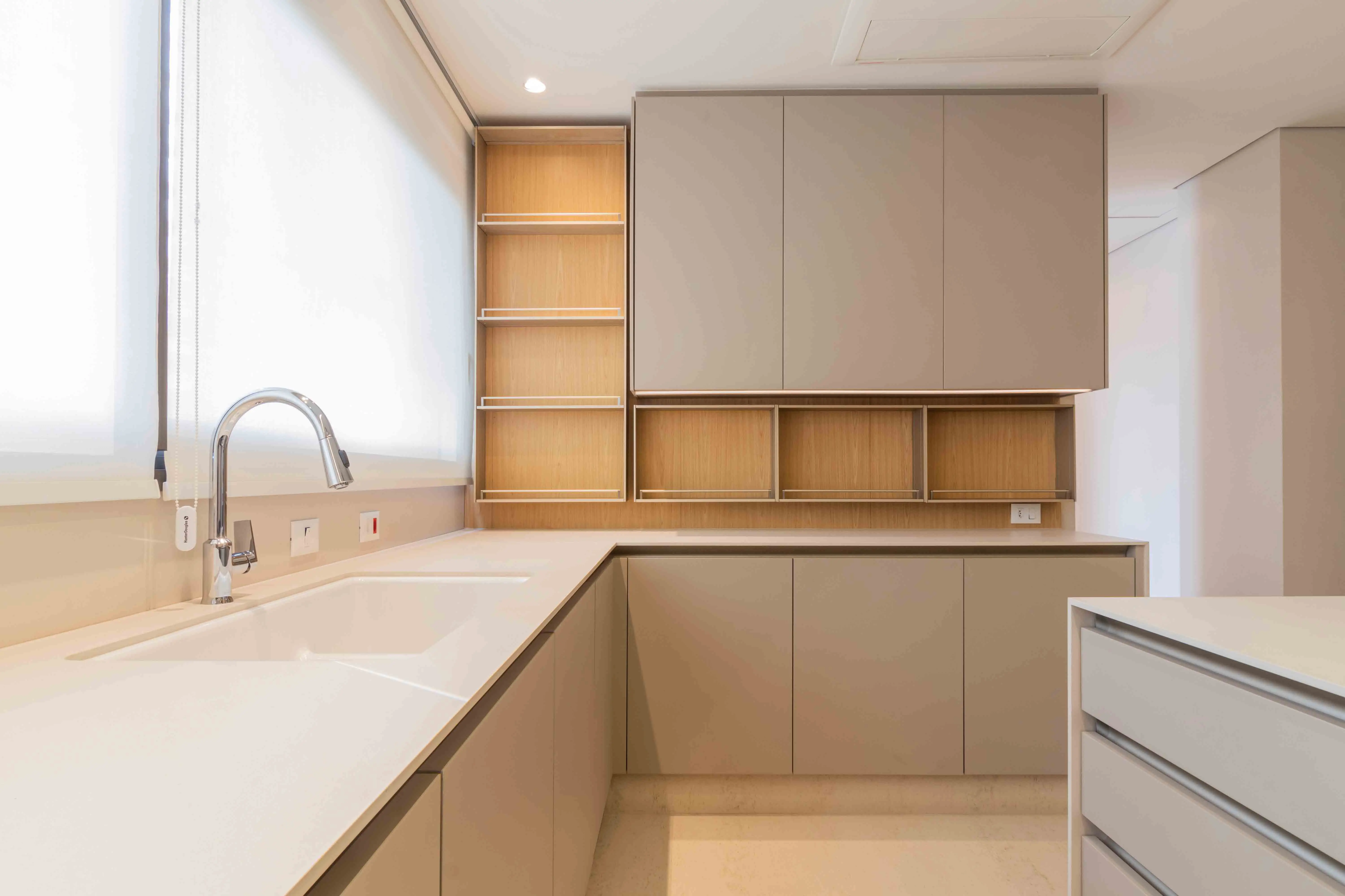 caucaso-construtora-studio-arthurcasas-bancada-dekton-aeris-mate-liso-ultra-slin-di-marmore-2